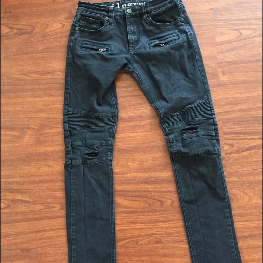 ❌SOLD❌Motor rip knee jean by Kilogram